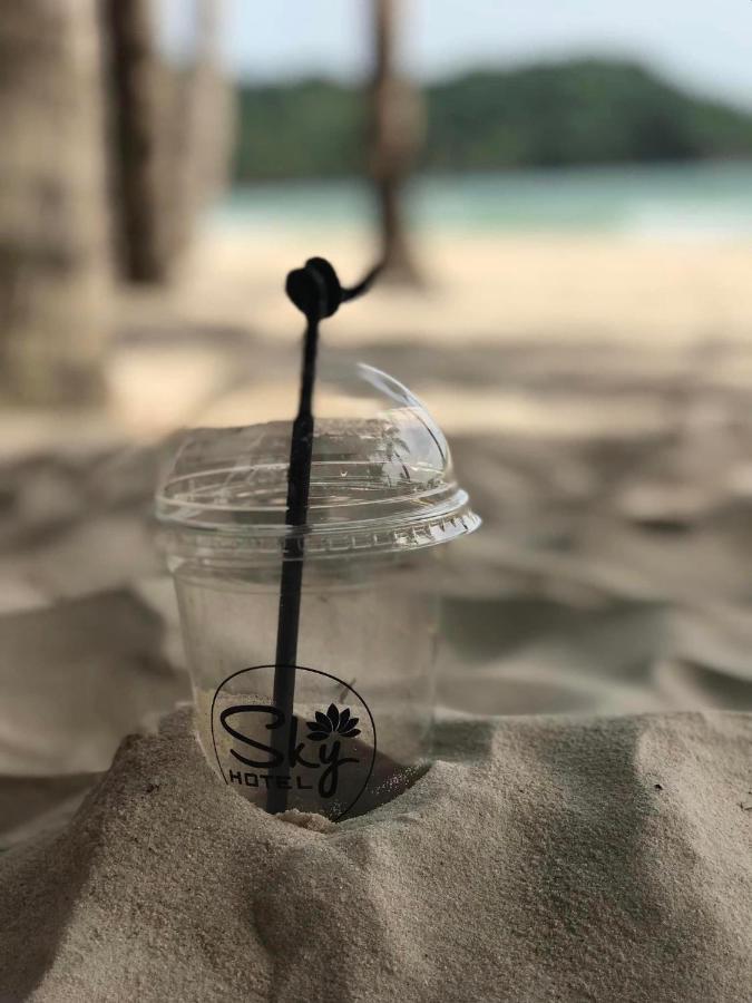 Sky Hotel Phu Quoc Eksteriør bilde